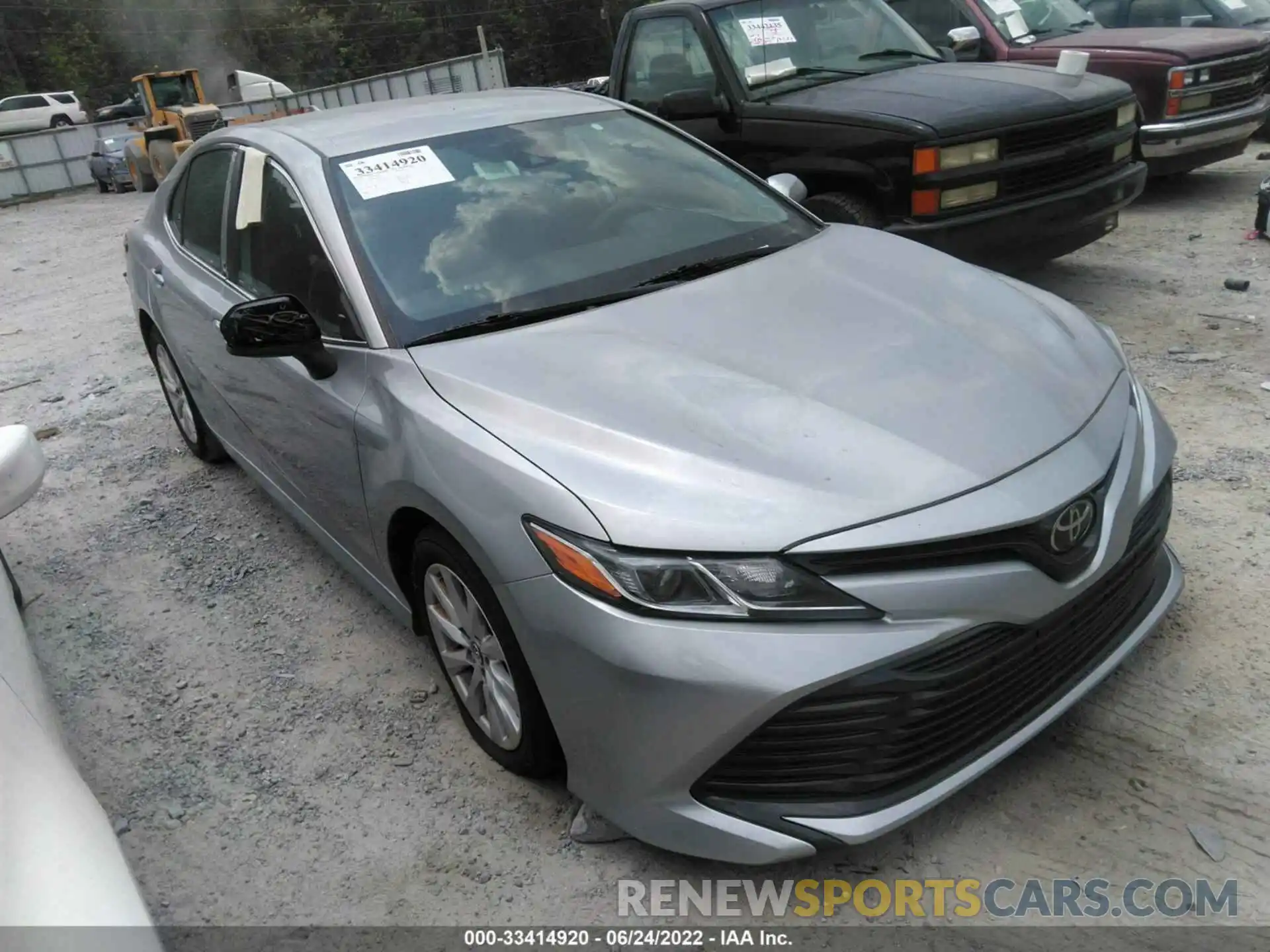 1 Photograph of a damaged car 4T1B11HKXKU161044 TOYOTA CAMRY 2019