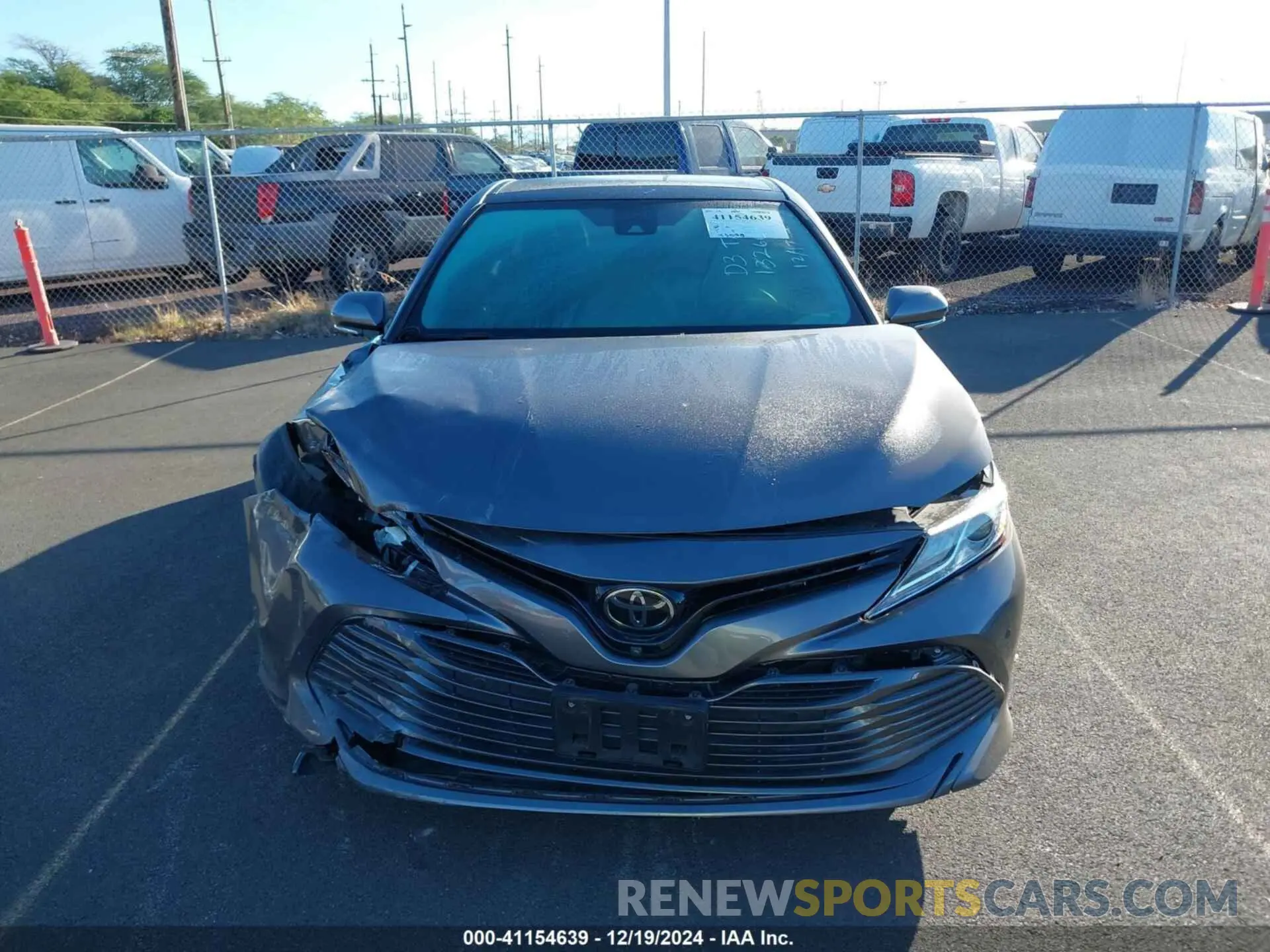 12 Photograph of a damaged car 4T1B11HKXKU161416 TOYOTA CAMRY 2019