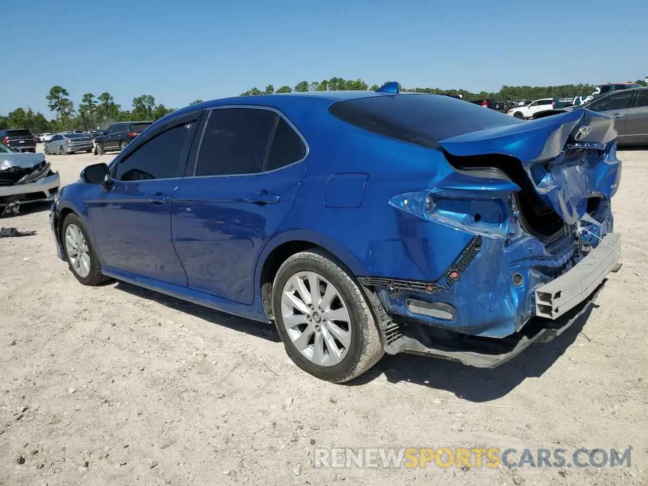 2 Photograph of a damaged car 4T1B11HKXKU163280 TOYOTA CAMRY 2019