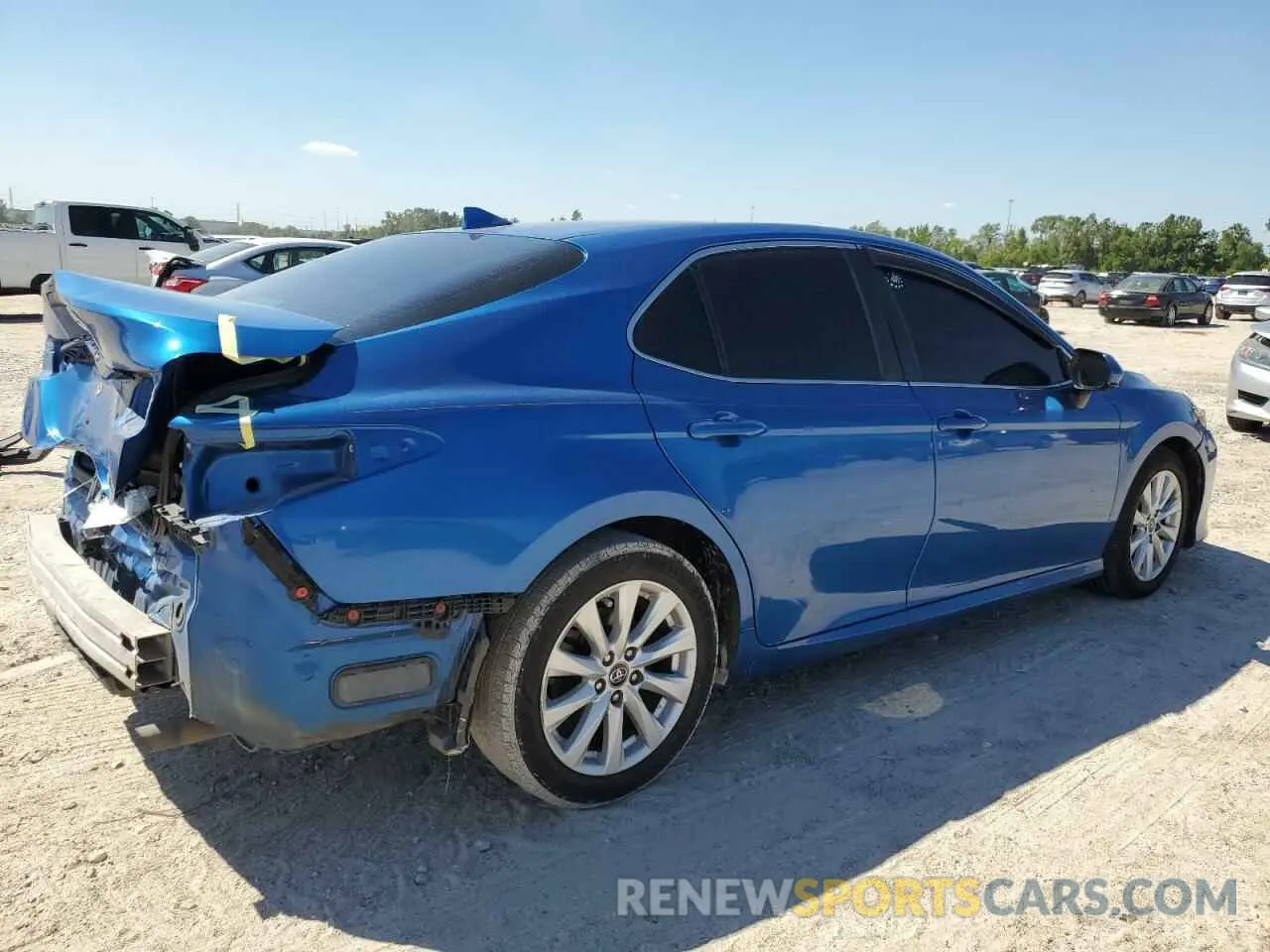 3 Photograph of a damaged car 4T1B11HKXKU163280 TOYOTA CAMRY 2019