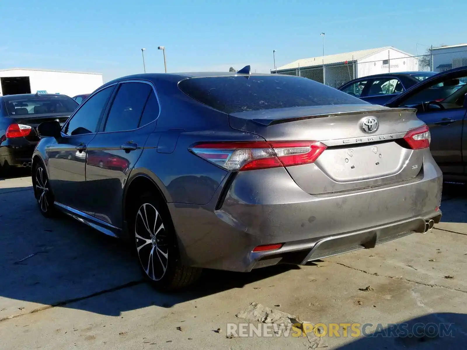 3 Photograph of a damaged car 4T1B11HKXKU164641 TOYOTA CAMRY 2019