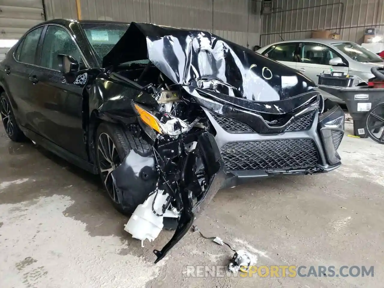 9 Photograph of a damaged car 4T1B11HKXKU166275 TOYOTA CAMRY 2019