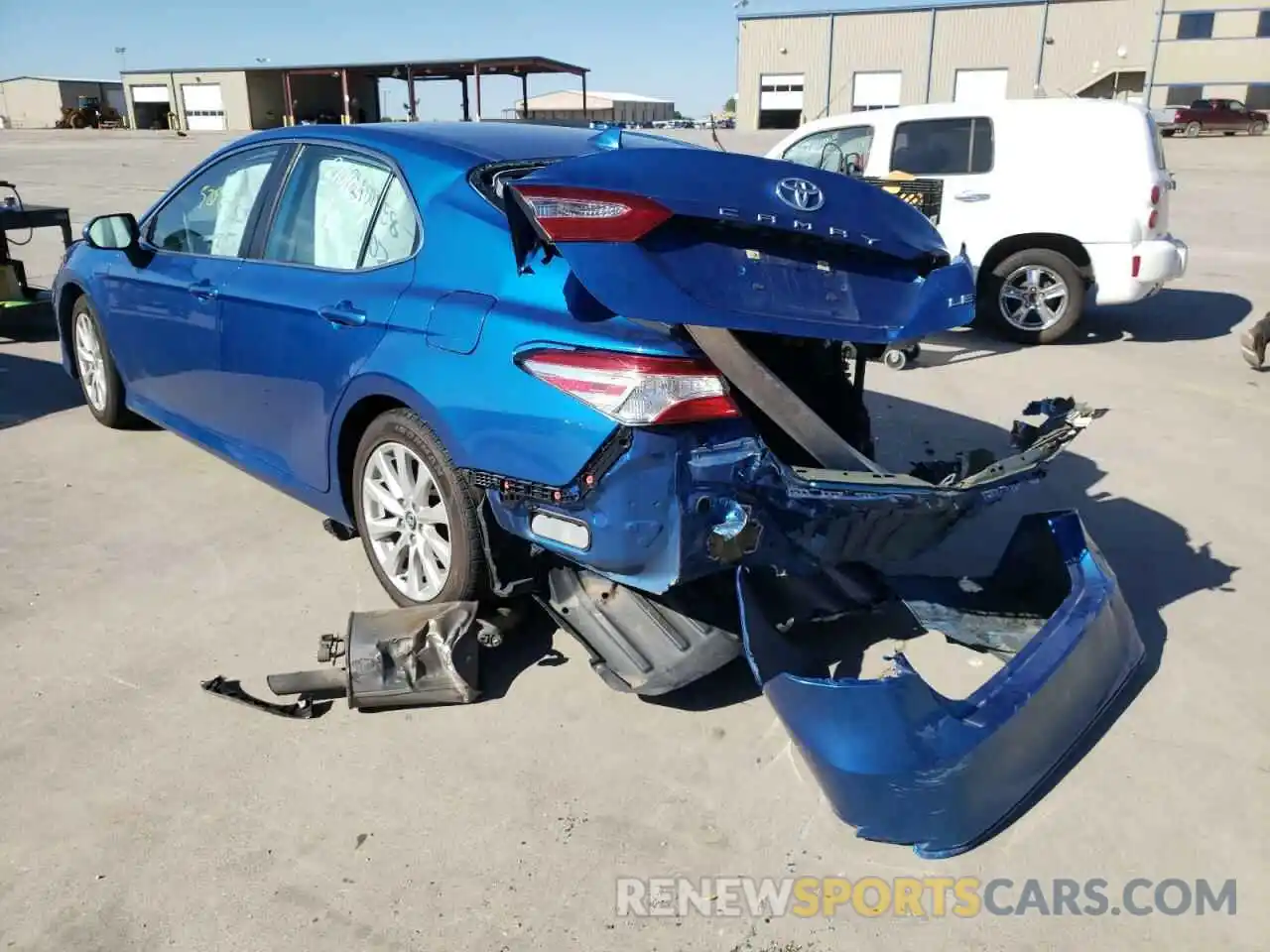 3 Photograph of a damaged car 4T1B11HKXKU169757 TOYOTA CAMRY 2019