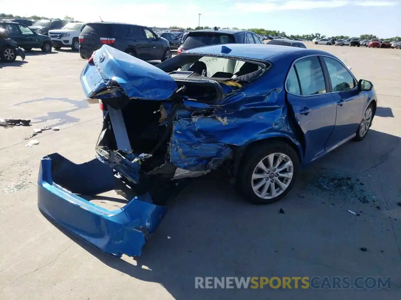 4 Photograph of a damaged car 4T1B11HKXKU169757 TOYOTA CAMRY 2019