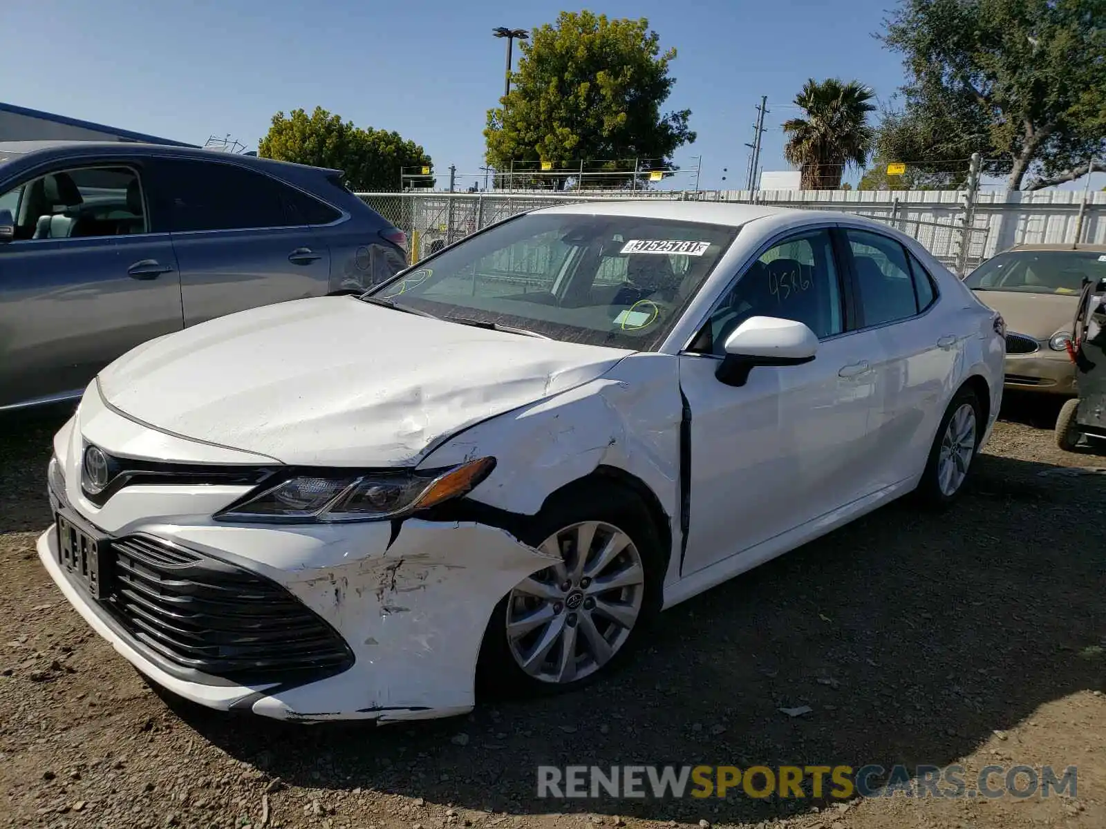 2 Photograph of a damaged car 4T1B11HKXKU170097 TOYOTA CAMRY 2019