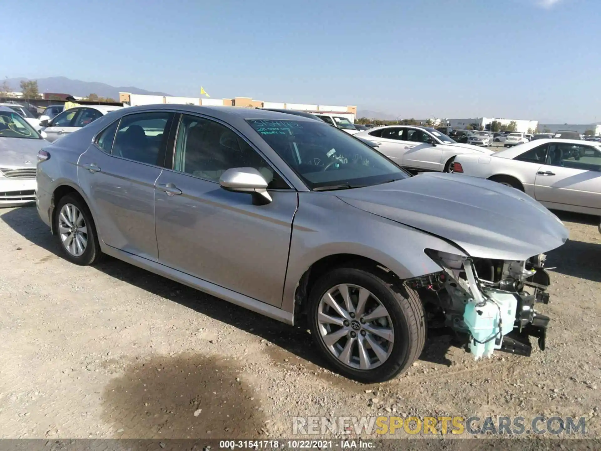 1 Photograph of a damaged car 4T1B11HKXKU171153 TOYOTA CAMRY 2019