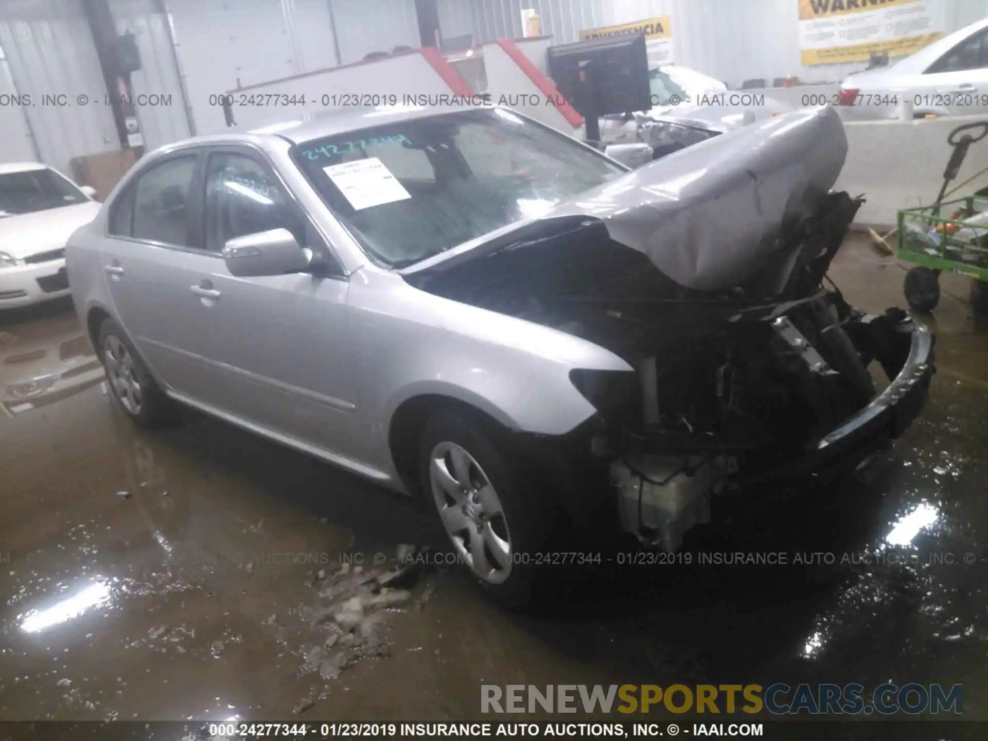 1 Photograph of a damaged car 4T1B11HKXKU172612 TOYOTA CAMRY 2019