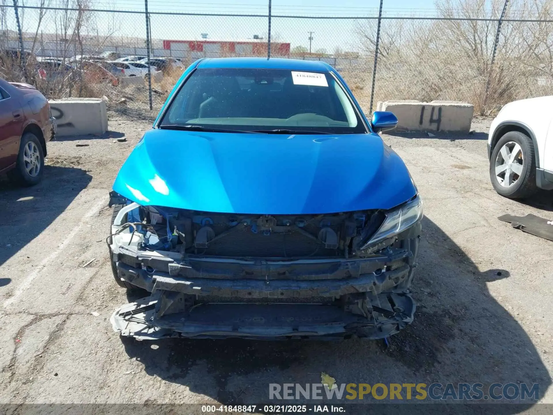 13 Photograph of a damaged car 4T1B11HKXKU173212 TOYOTA CAMRY 2019
