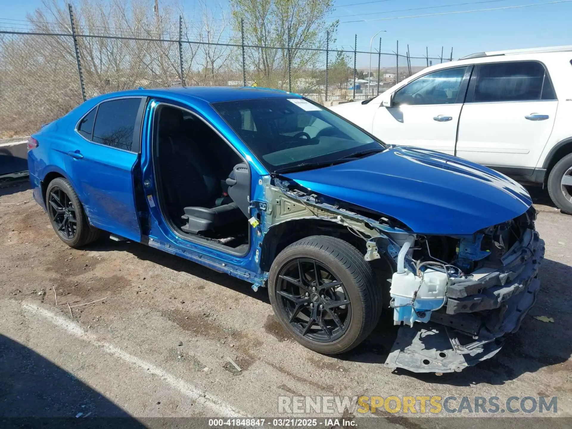 14 Photograph of a damaged car 4T1B11HKXKU173212 TOYOTA CAMRY 2019