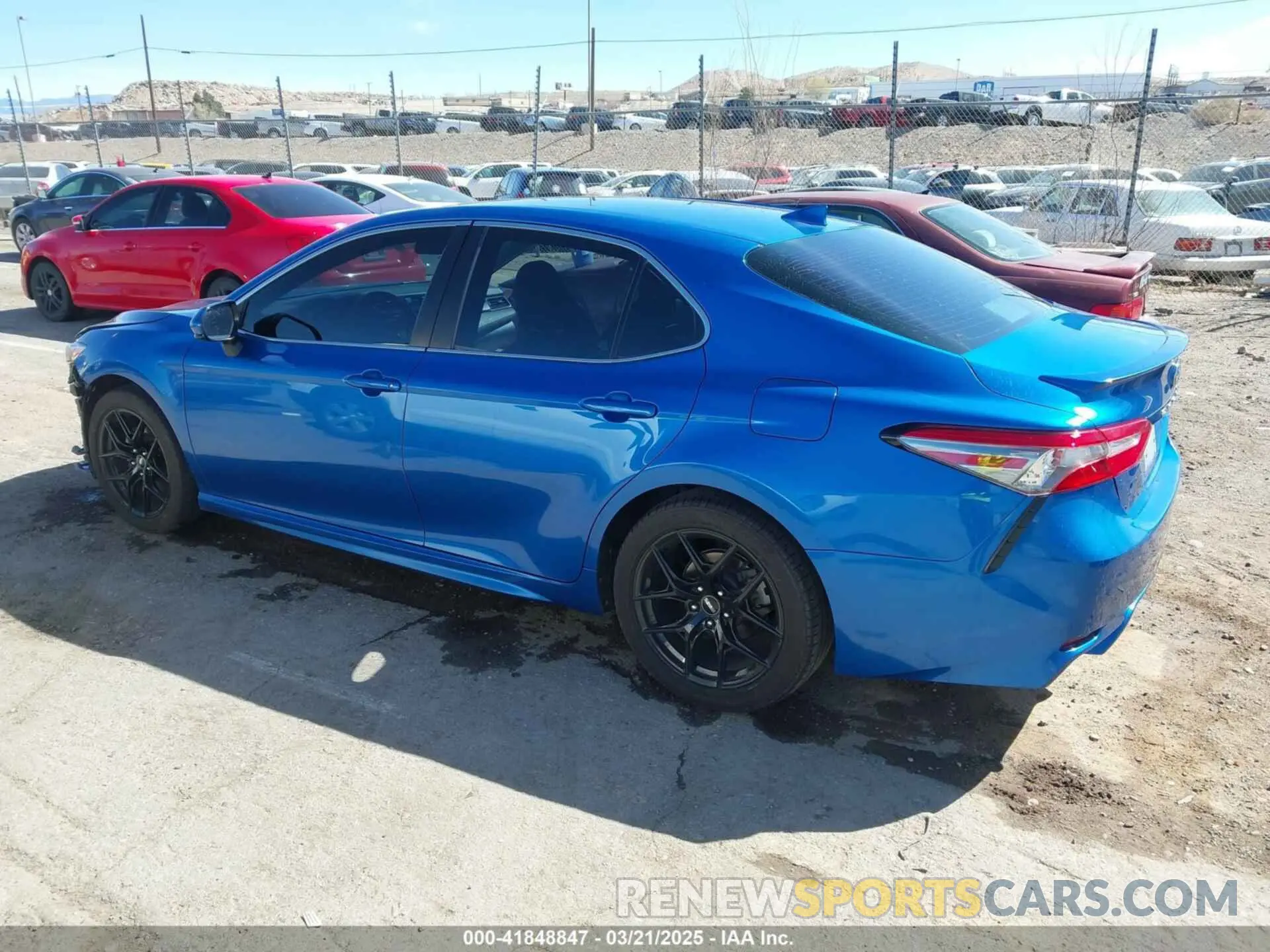 15 Photograph of a damaged car 4T1B11HKXKU173212 TOYOTA CAMRY 2019