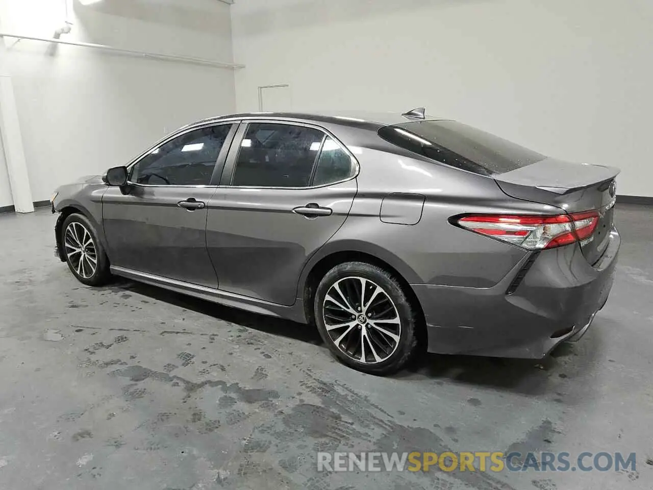 2 Photograph of a damaged car 4T1B11HKXKU173291 TOYOTA CAMRY 2019