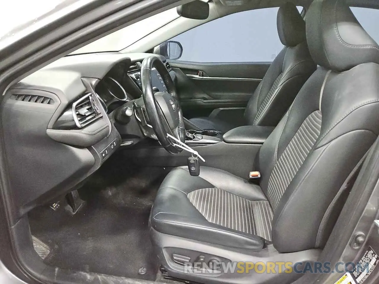 7 Photograph of a damaged car 4T1B11HKXKU173291 TOYOTA CAMRY 2019