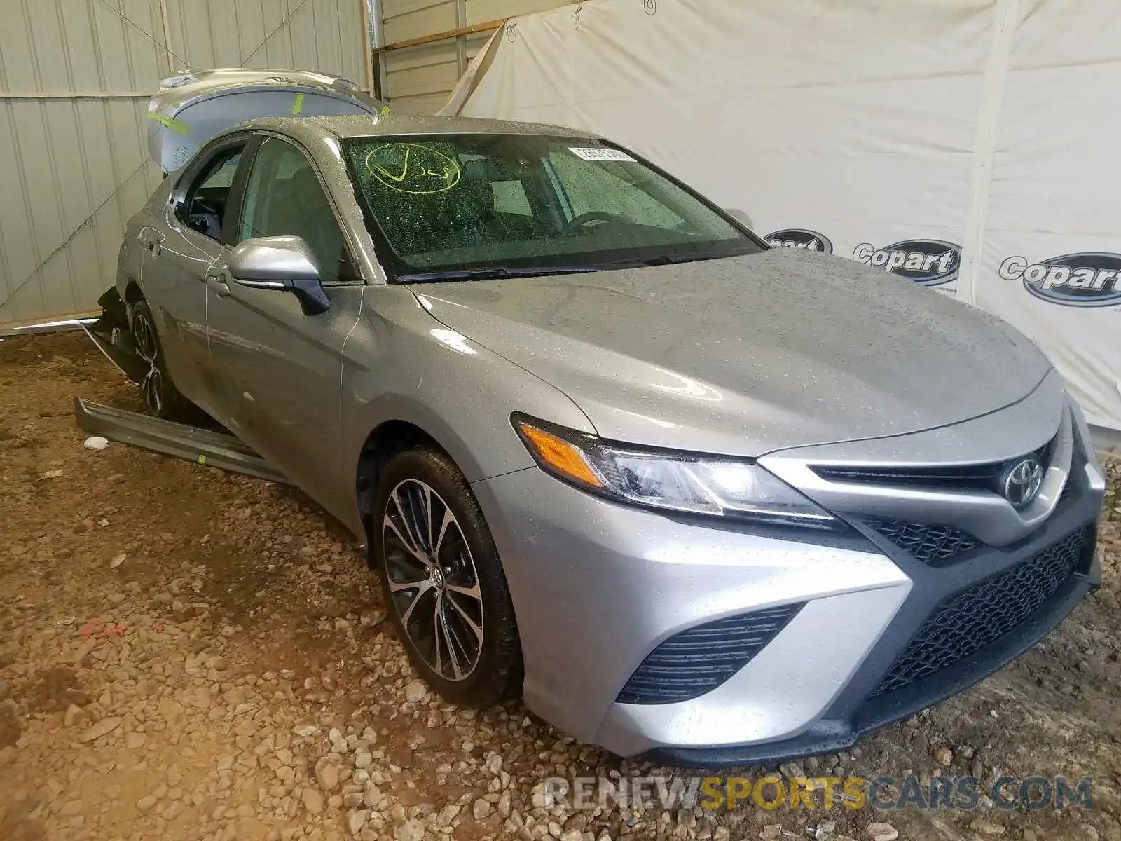 1 Photograph of a damaged car 4T1B11HKXKU173484 TOYOTA CAMRY 2019