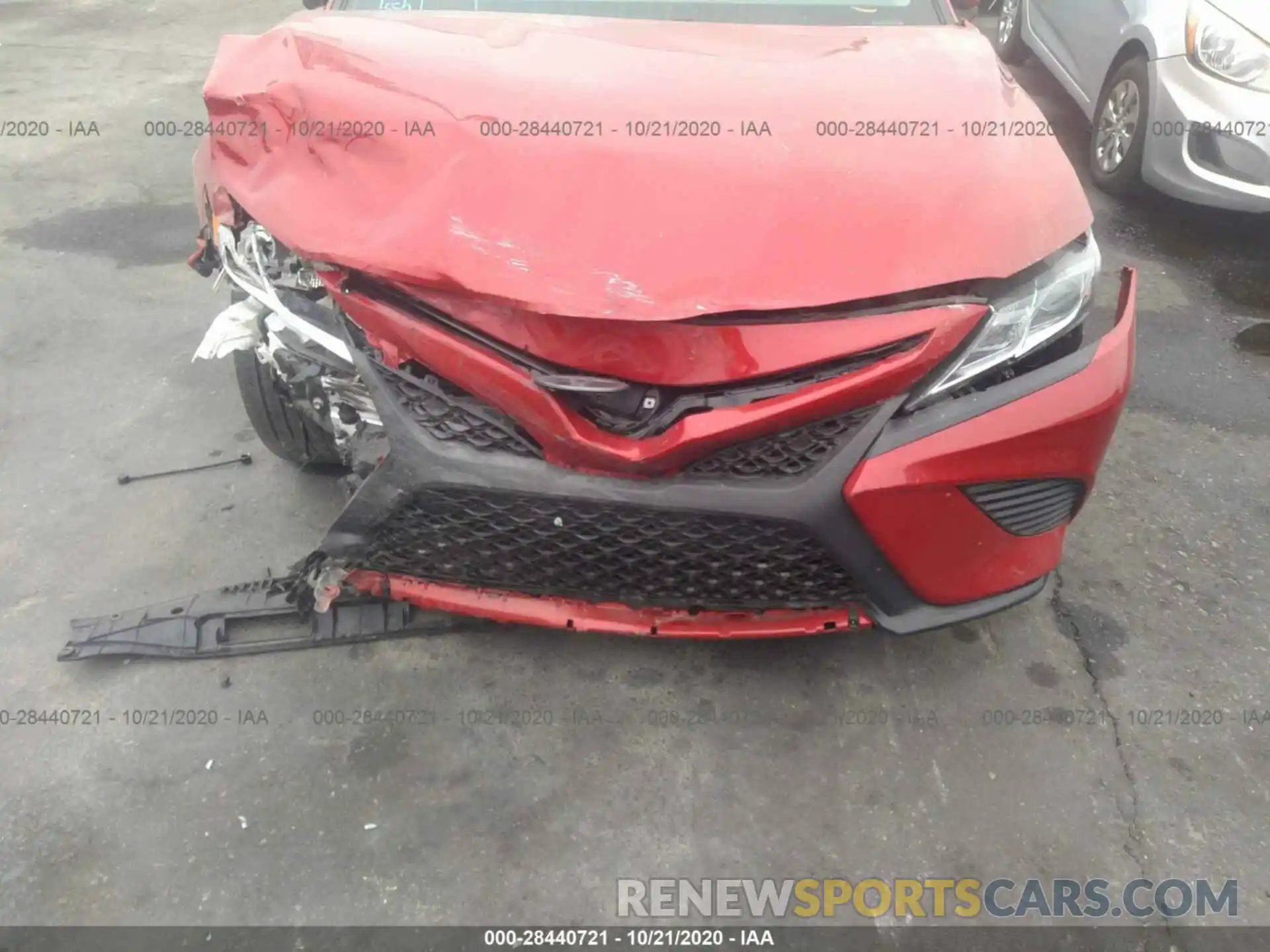 6 Photograph of a damaged car 4T1B11HKXKU174019 TOYOTA CAMRY 2019