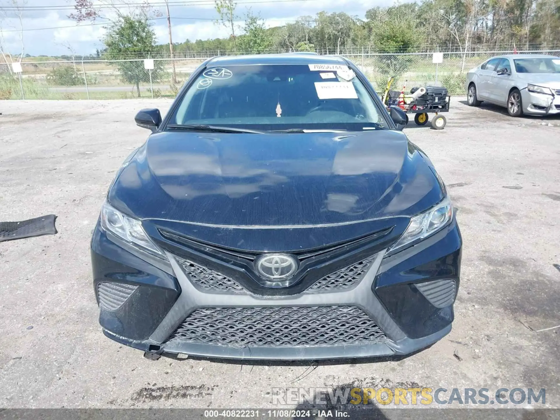 12 Photograph of a damaged car 4T1B11HKXKU174098 TOYOTA CAMRY 2019