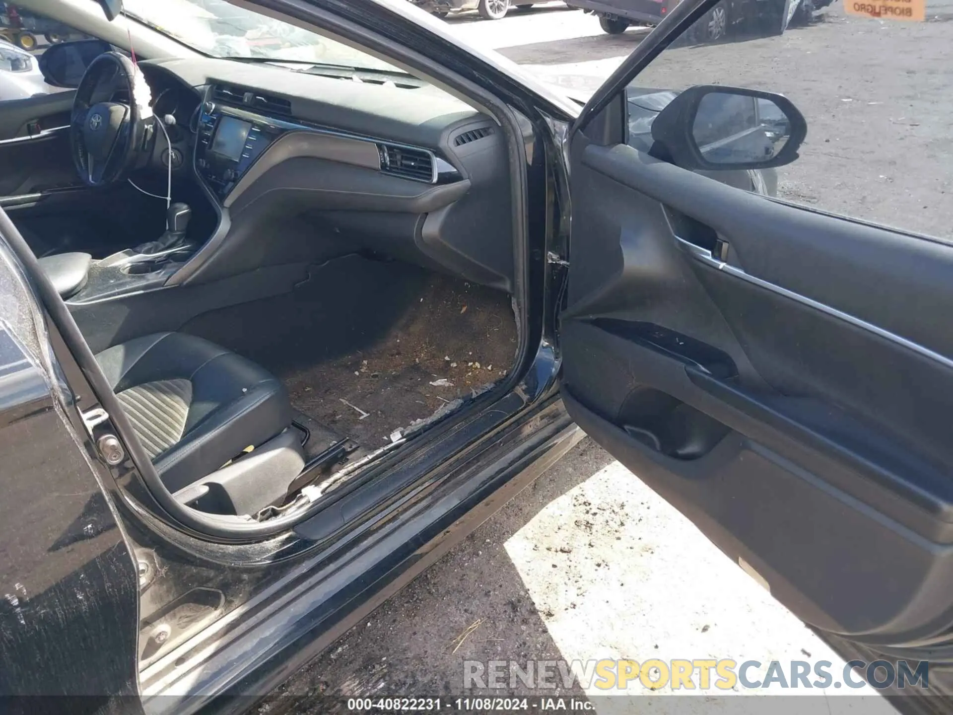 5 Photograph of a damaged car 4T1B11HKXKU174098 TOYOTA CAMRY 2019