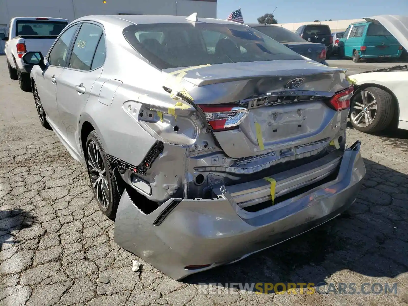 3 Photograph of a damaged car 4T1B11HKXKU174540 TOYOTA CAMRY 2019