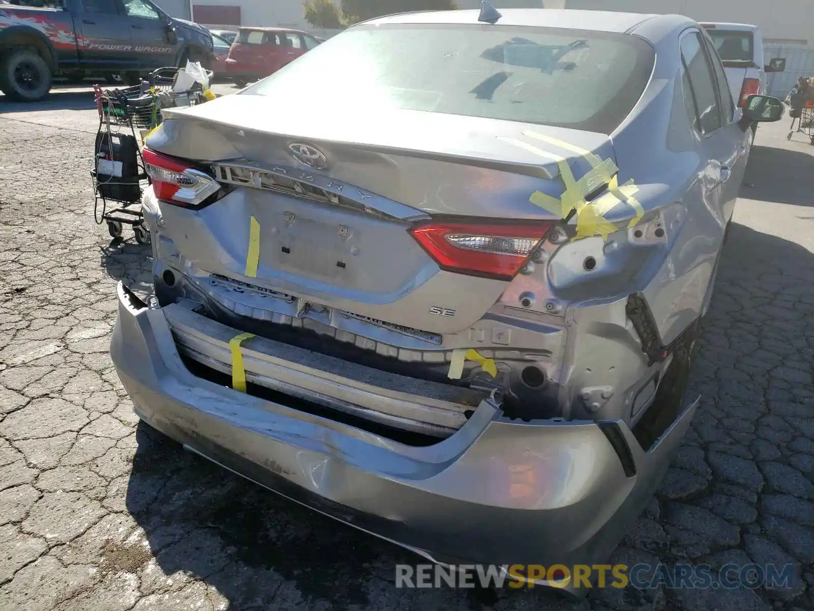 9 Photograph of a damaged car 4T1B11HKXKU174540 TOYOTA CAMRY 2019