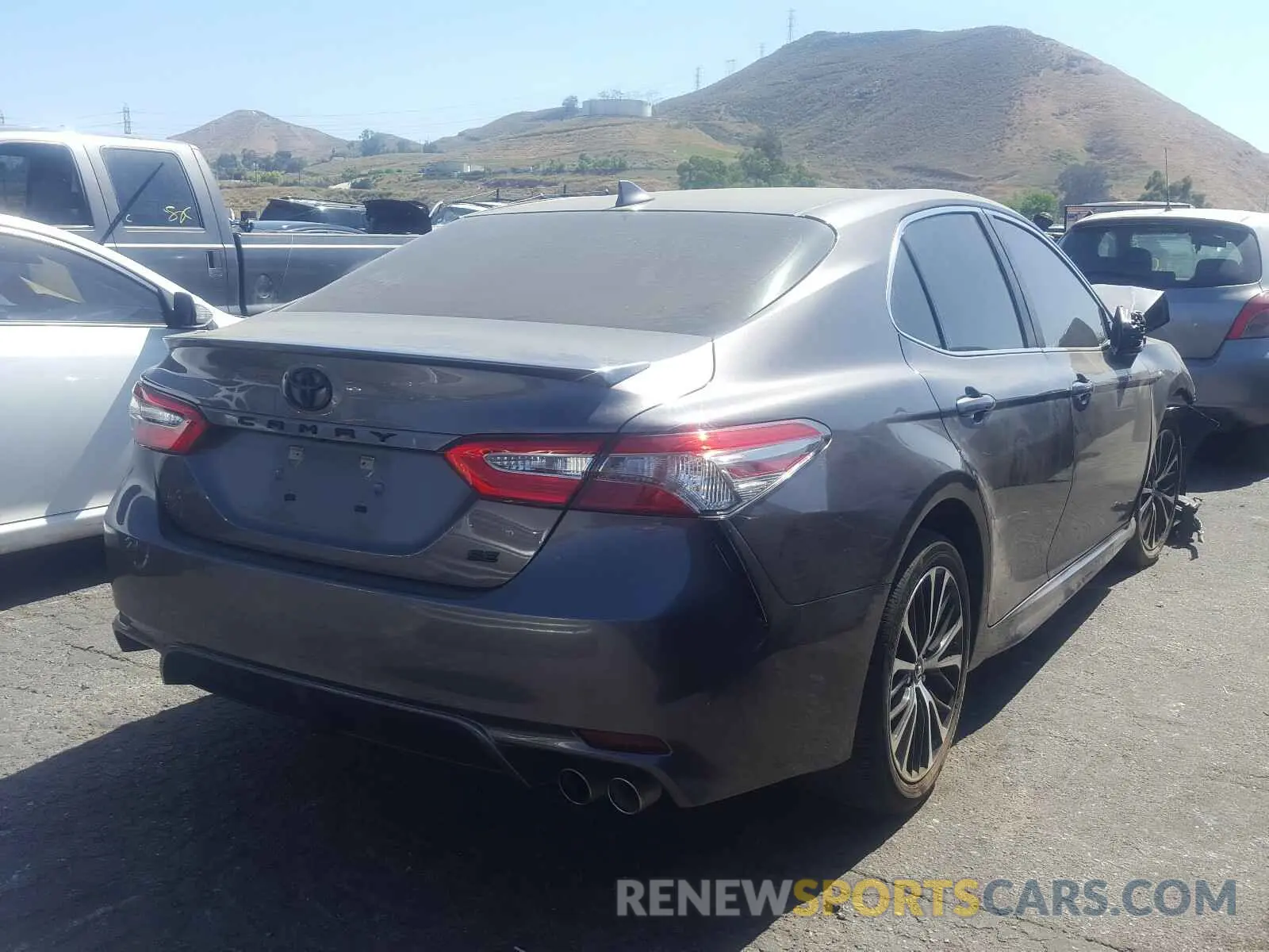 4 Photograph of a damaged car 4T1B11HKXKU174828 TOYOTA CAMRY 2019