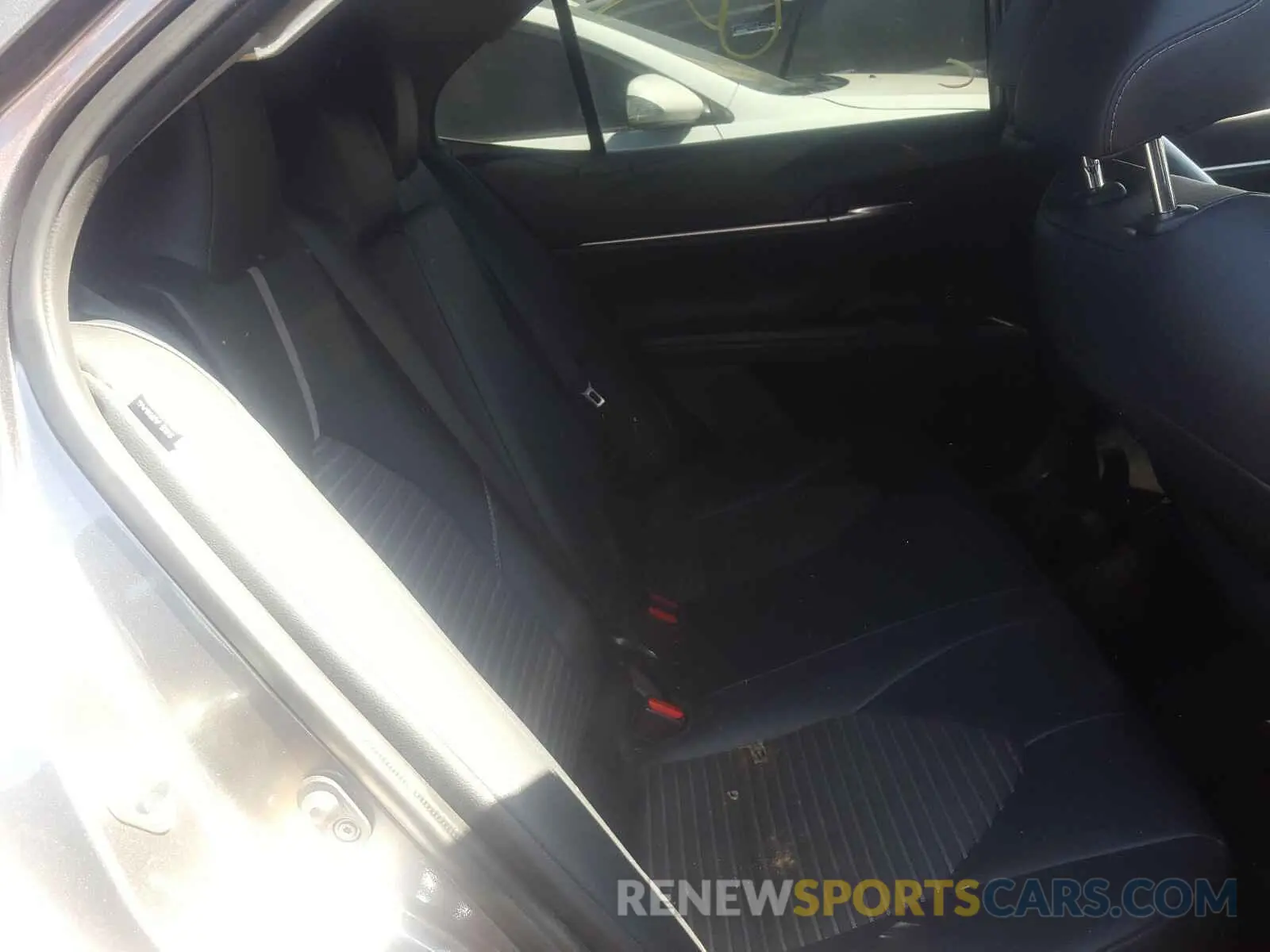 6 Photograph of a damaged car 4T1B11HKXKU174828 TOYOTA CAMRY 2019