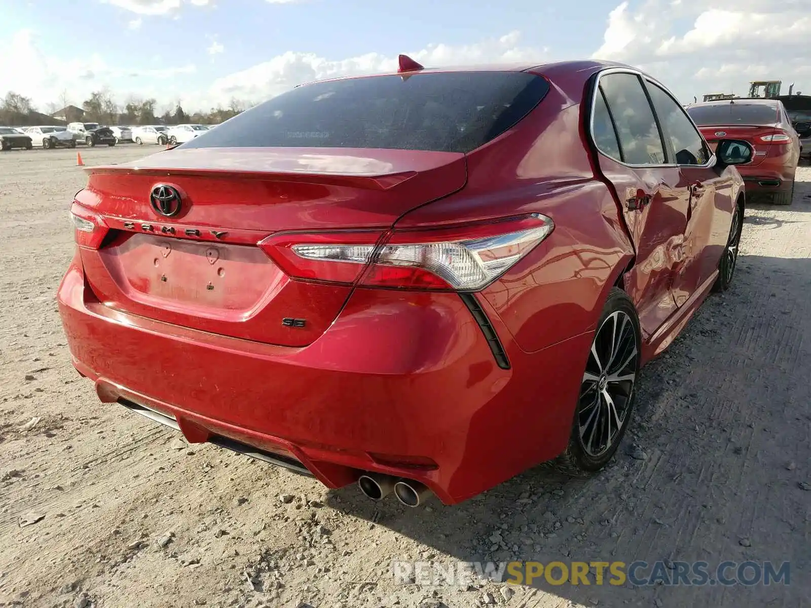 4 Photograph of a damaged car 4T1B11HKXKU175672 TOYOTA CAMRY 2019