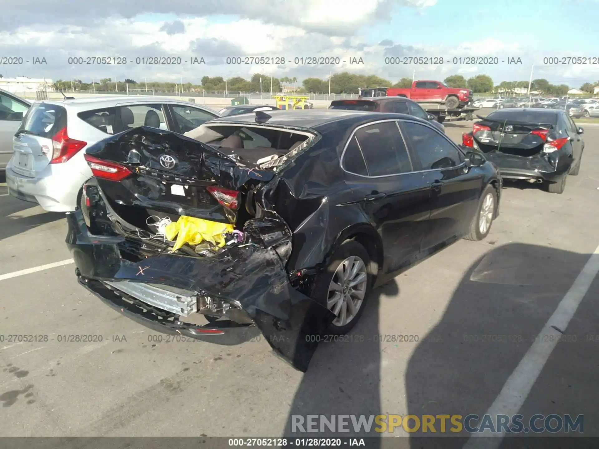 4 Photograph of a damaged car 4T1B11HKXKU178829 TOYOTA CAMRY 2019