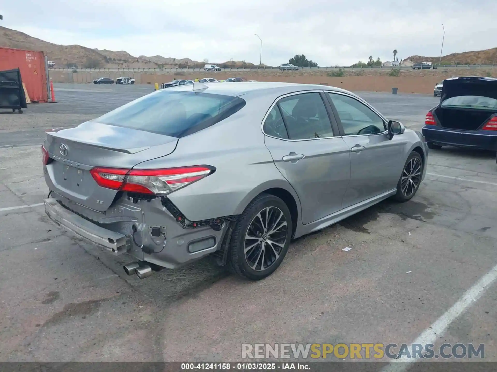 4 Photograph of a damaged car 4T1B11HKXKU181844 TOYOTA CAMRY 2019