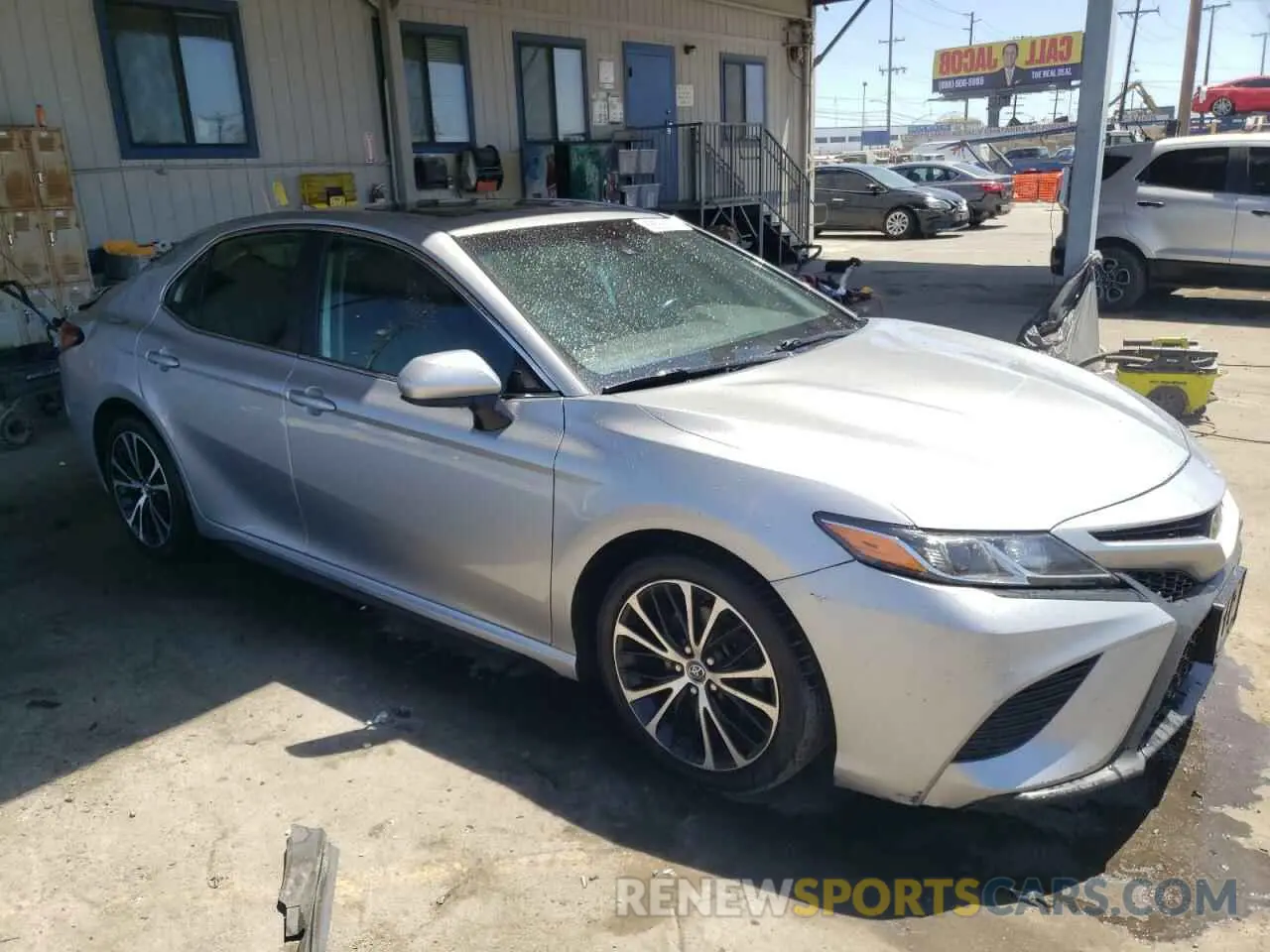 4 Photograph of a damaged car 4T1B11HKXKU184095 TOYOTA CAMRY 2019