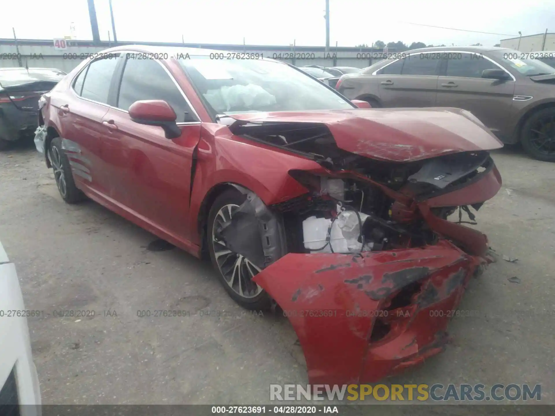 1 Photograph of a damaged car 4T1B11HKXKU184839 TOYOTA CAMRY 2019