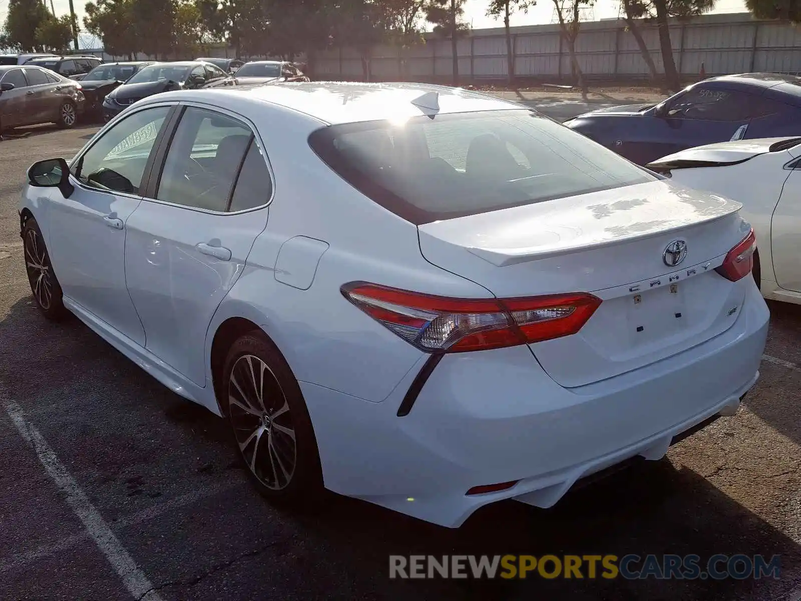 3 Photograph of a damaged car 4T1B11HKXKU184971 TOYOTA CAMRY 2019