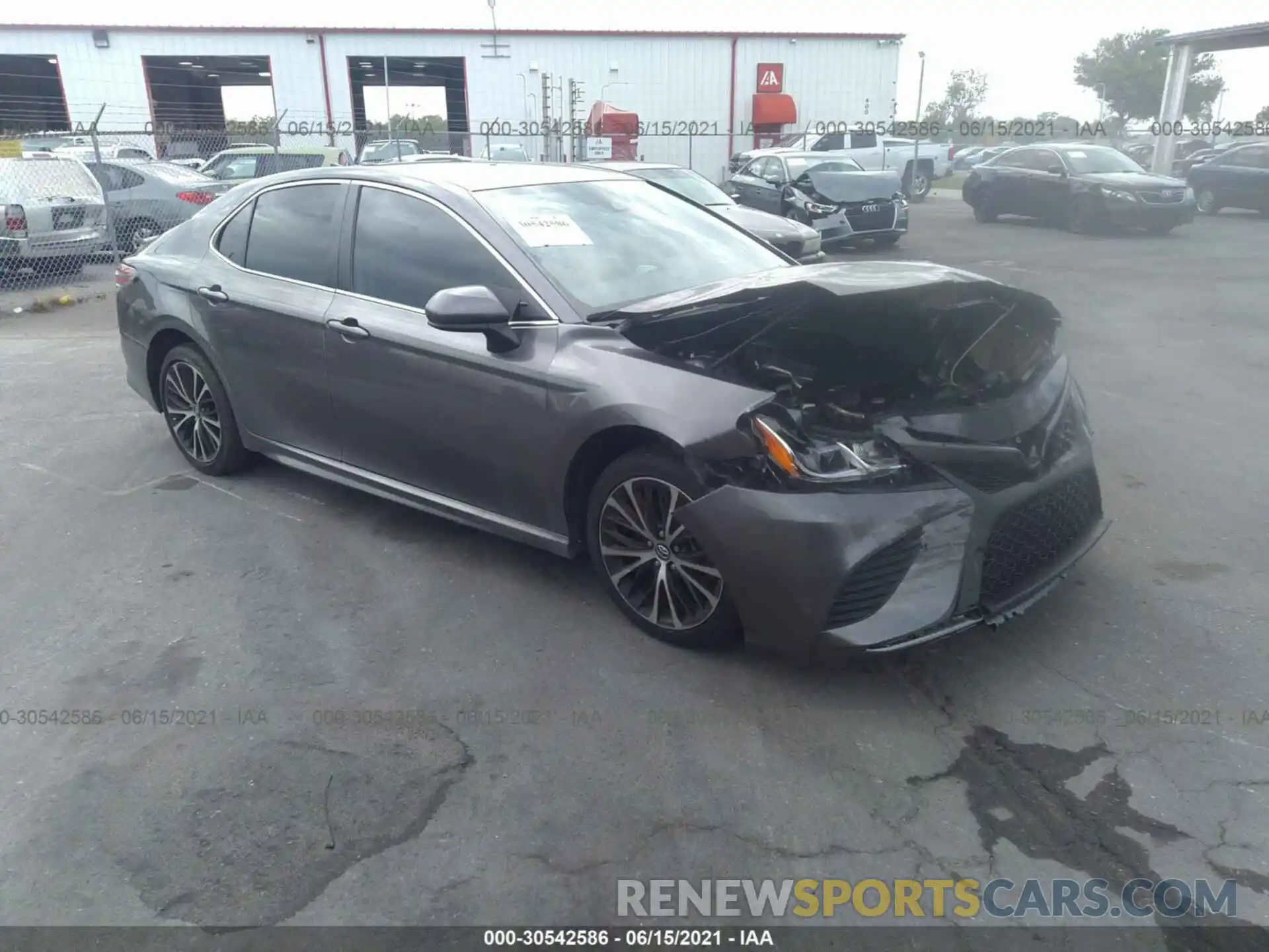 1 Photograph of a damaged car 4T1B11HKXKU185747 TOYOTA CAMRY 2019