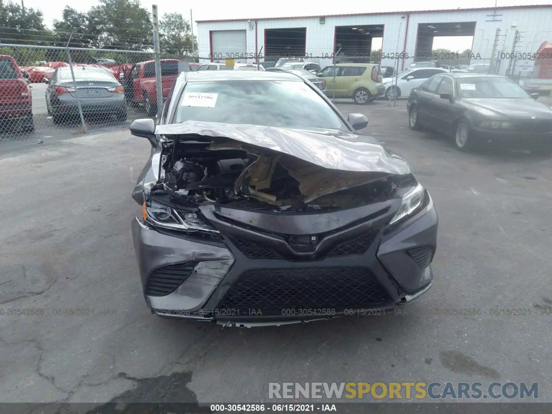 6 Photograph of a damaged car 4T1B11HKXKU185747 TOYOTA CAMRY 2019