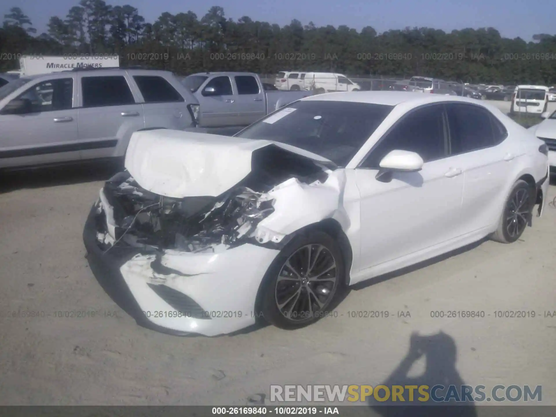 2 Photograph of a damaged car 4T1B11HKXKU186235 TOYOTA CAMRY 2019