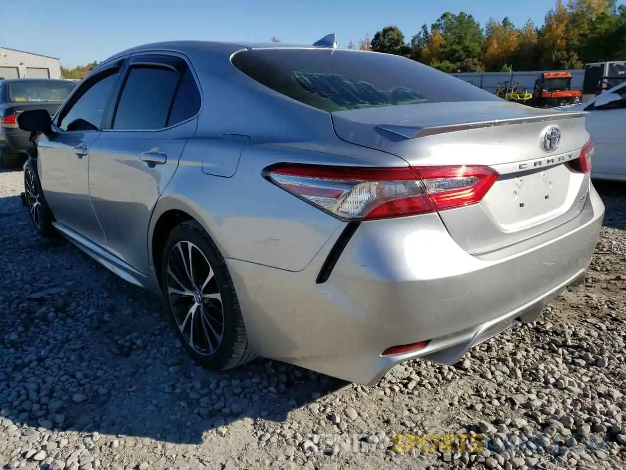 3 Photograph of a damaged car 4T1B11HKXKU186963 TOYOTA CAMRY 2019