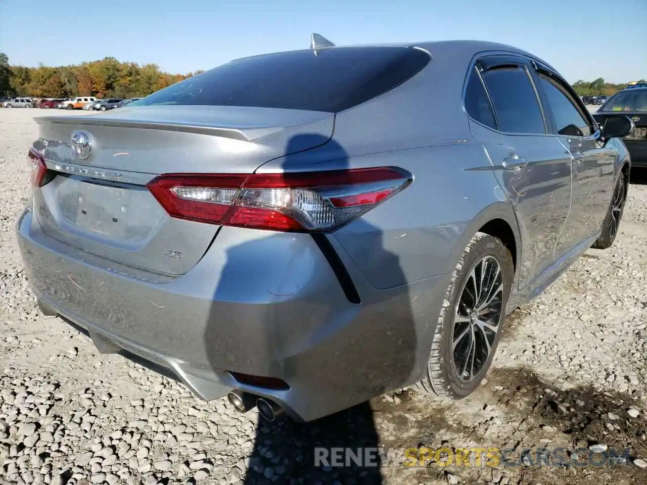 4 Photograph of a damaged car 4T1B11HKXKU186963 TOYOTA CAMRY 2019