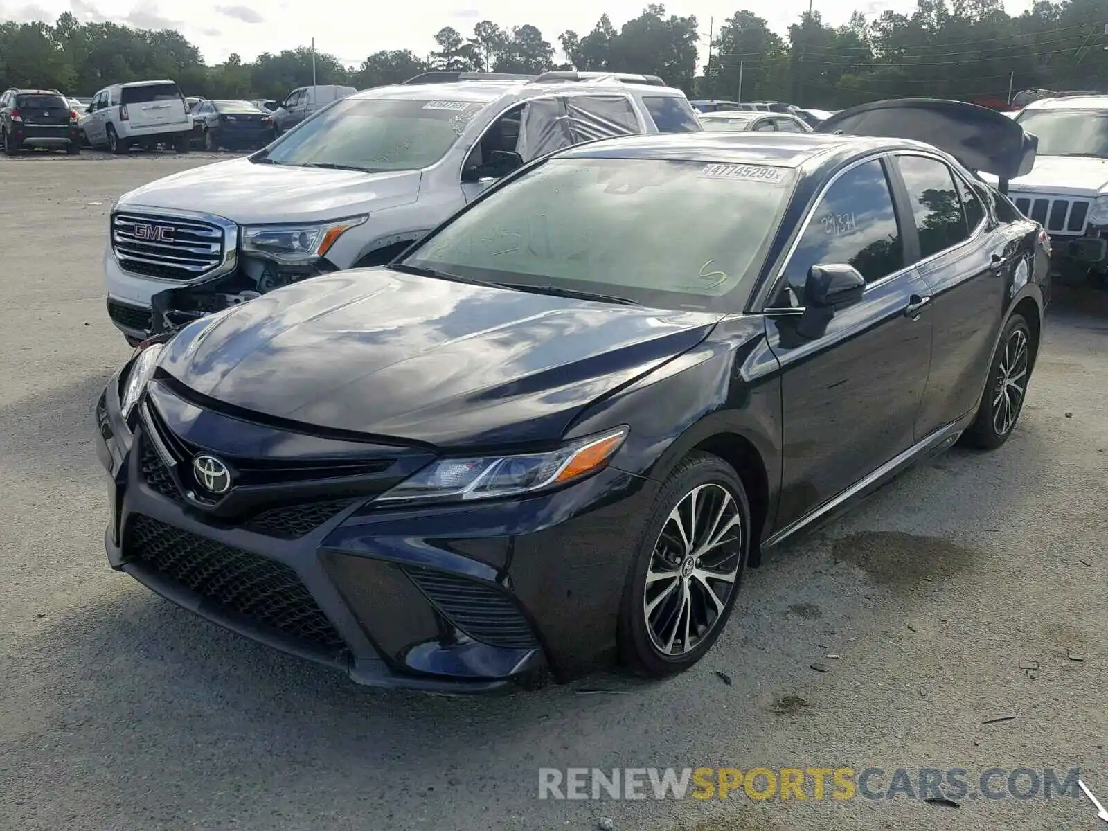 2 Photograph of a damaged car 4T1B11HKXKU187420 TOYOTA CAMRY 2019