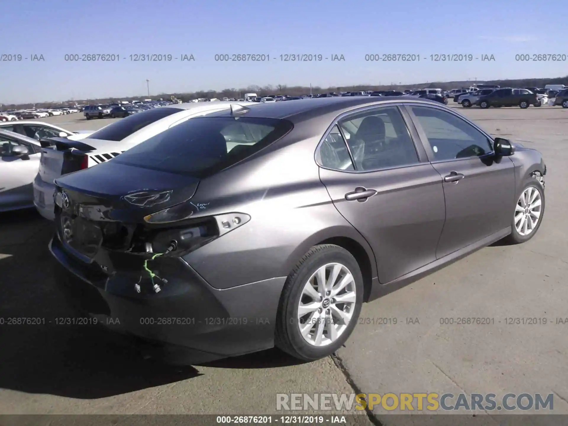 4 Photograph of a damaged car 4T1B11HKXKU194304 TOYOTA CAMRY 2019