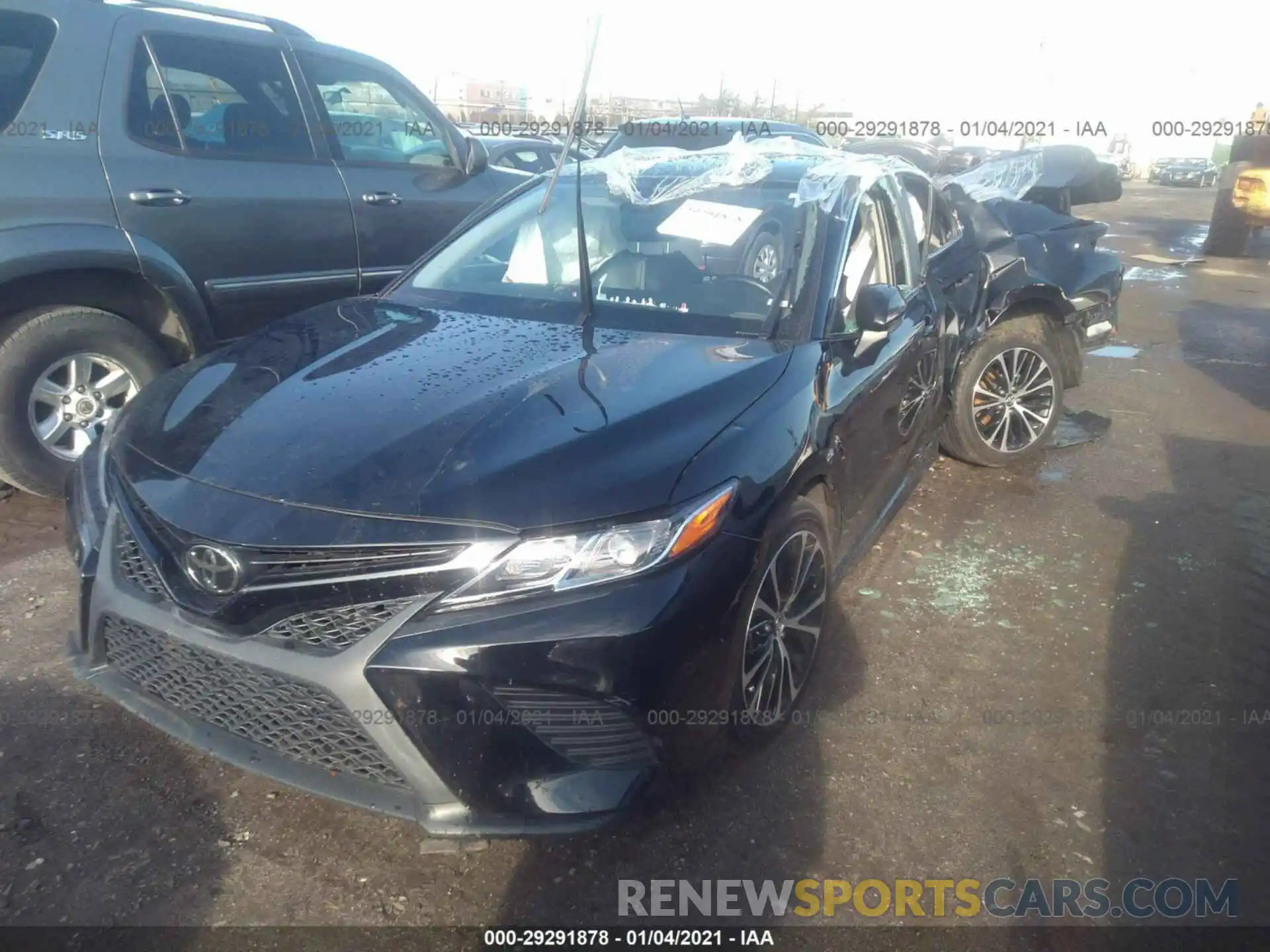 2 Photograph of a damaged car 4T1B11HKXKU197901 TOYOTA CAMRY 2019