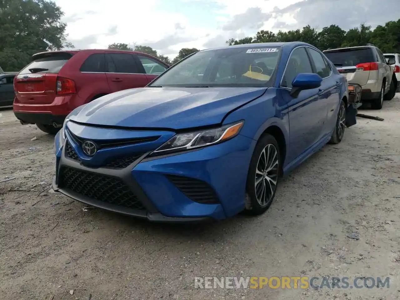 2 Photograph of a damaged car 4T1B11HKXKU200490 TOYOTA CAMRY 2019