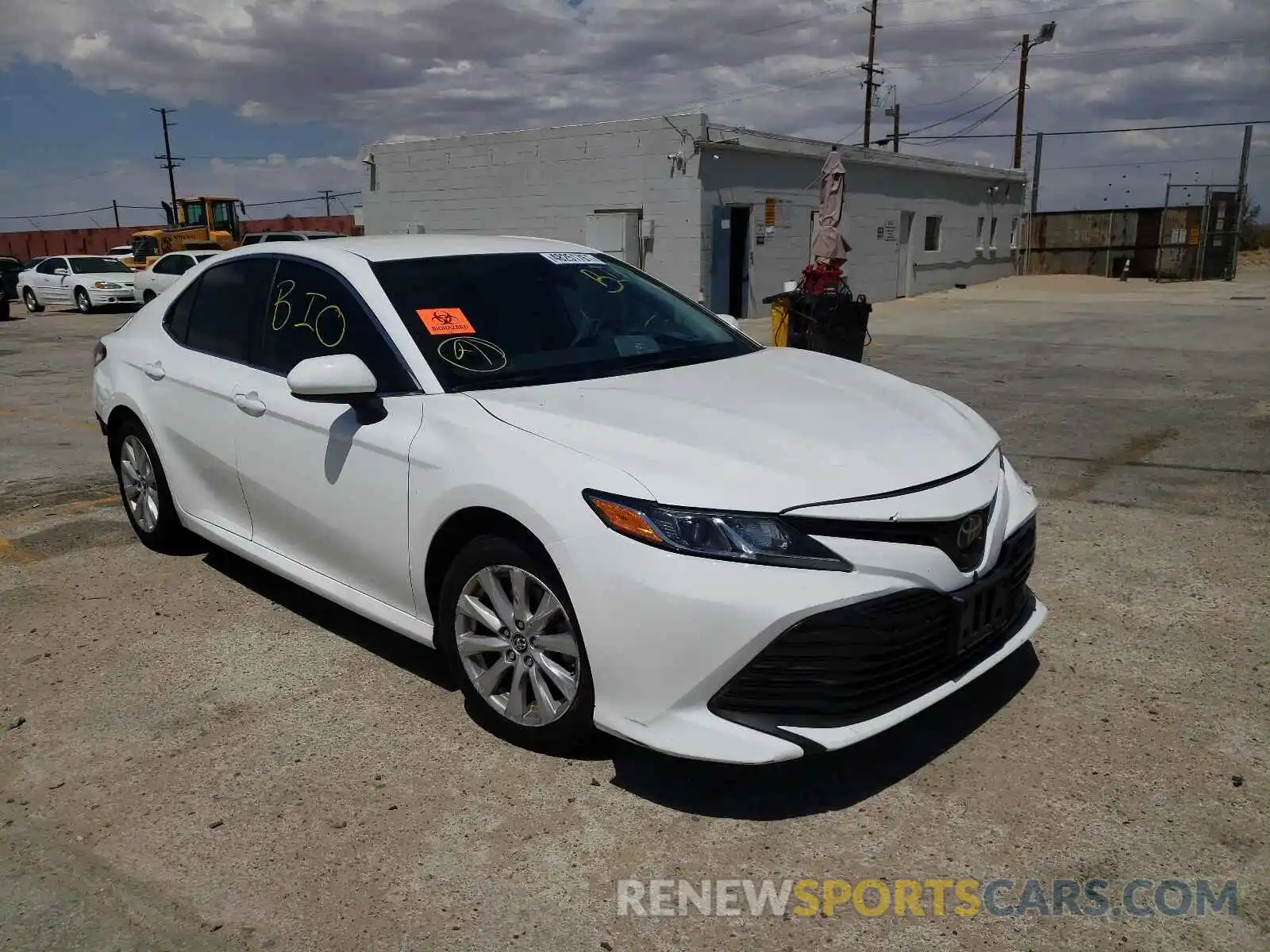 1 Photograph of a damaged car 4T1B11HKXKU201039 TOYOTA CAMRY 2019