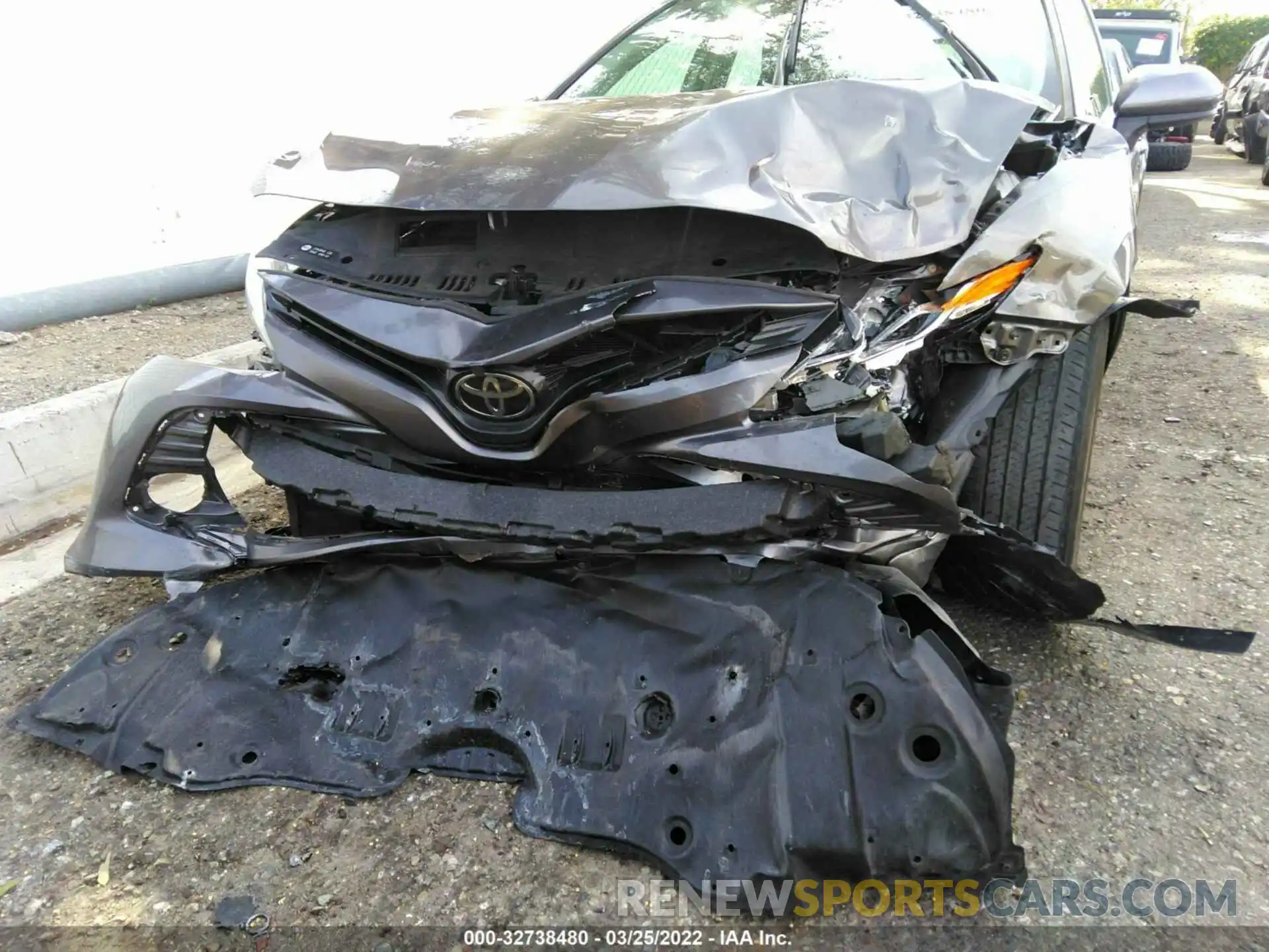 6 Photograph of a damaged car 4T1B11HKXKU202532 TOYOTA CAMRY 2019