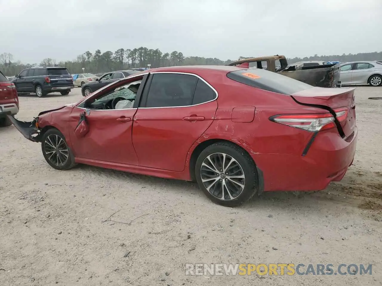 2 Photograph of a damaged car 4T1B11HKXKU202627 TOYOTA CAMRY 2019