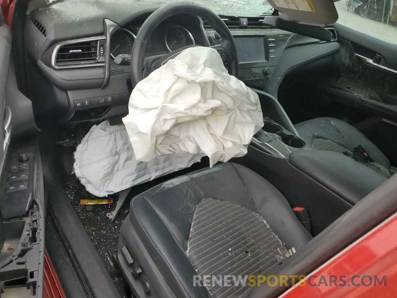 8 Photograph of a damaged car 4T1B11HKXKU202627 TOYOTA CAMRY 2019