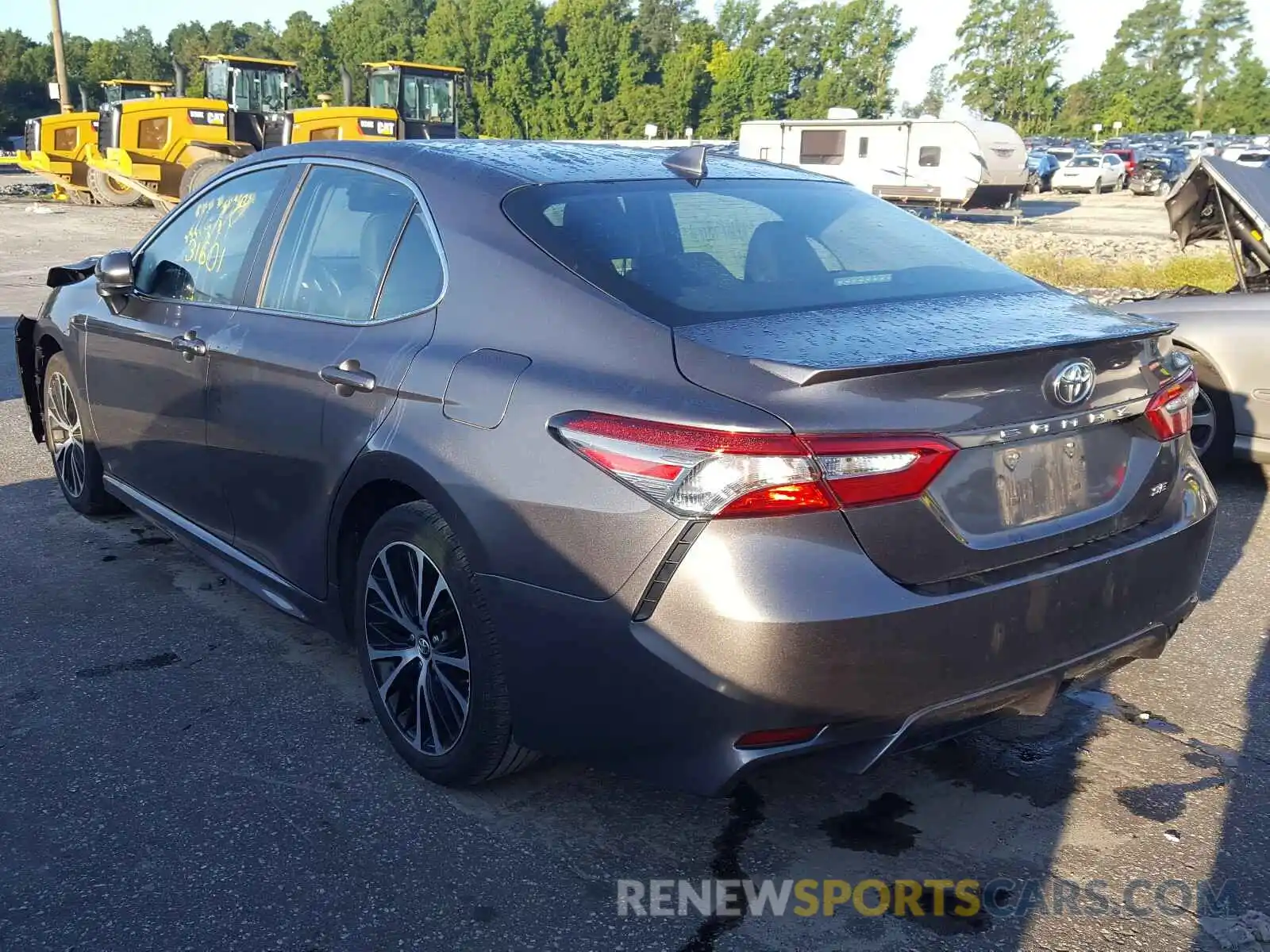 3 Photograph of a damaged car 4T1B11HKXKU205382 TOYOTA CAMRY 2019