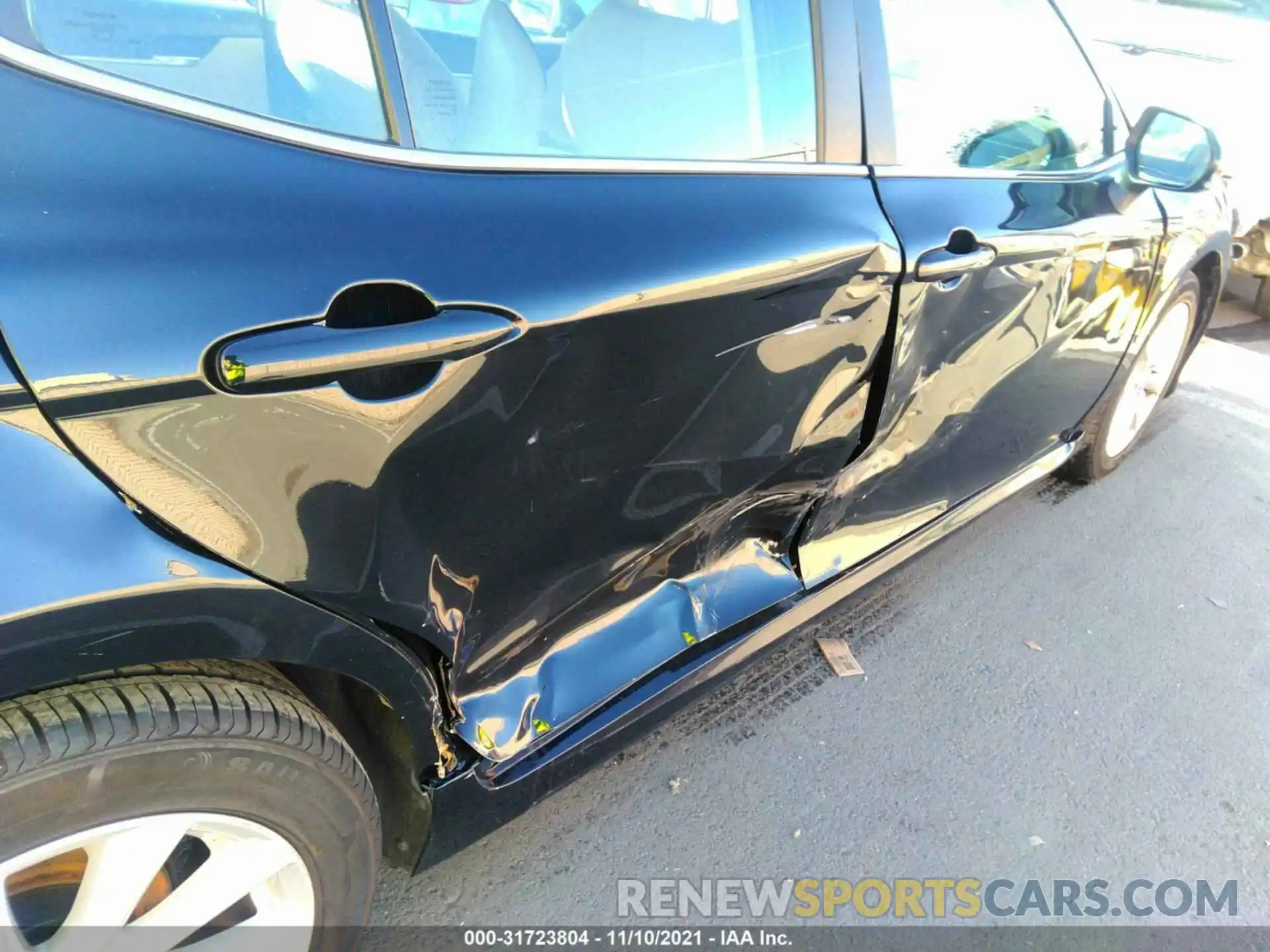 6 Photograph of a damaged car 4T1B11HKXKU206192 TOYOTA CAMRY 2019