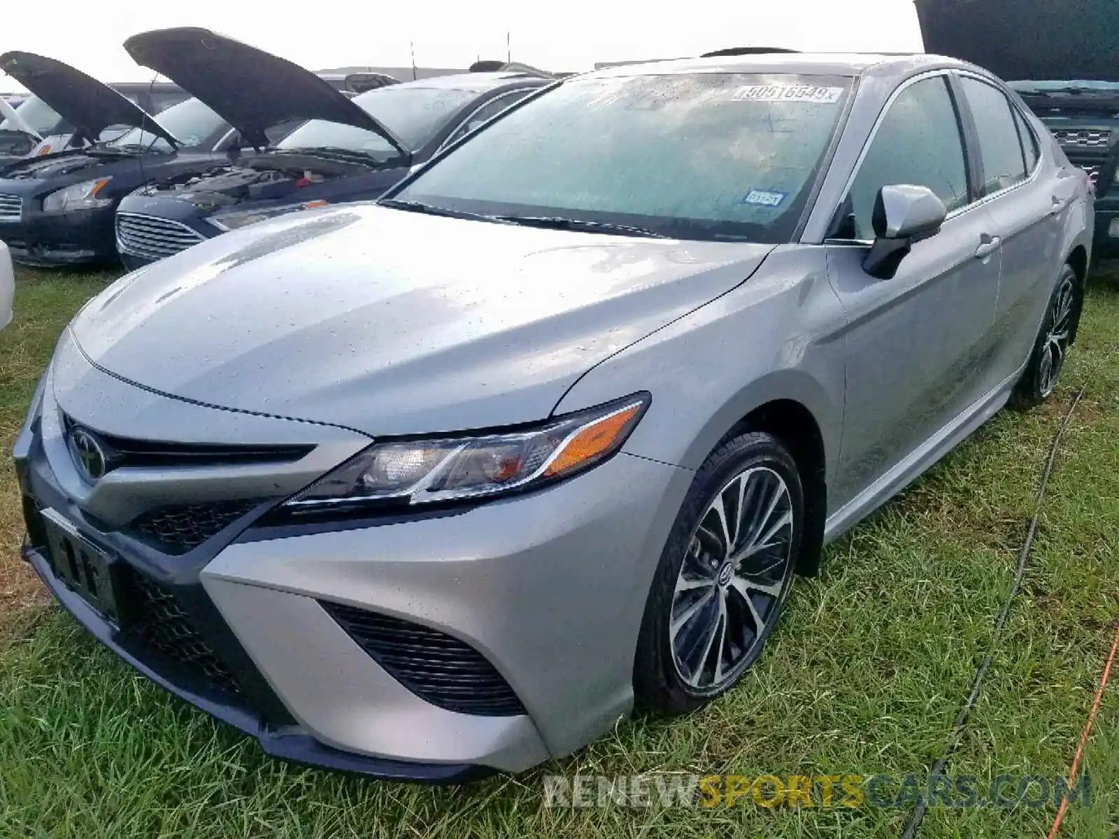 2 Photograph of a damaged car 4T1B11HKXKU208119 TOYOTA CAMRY 2019