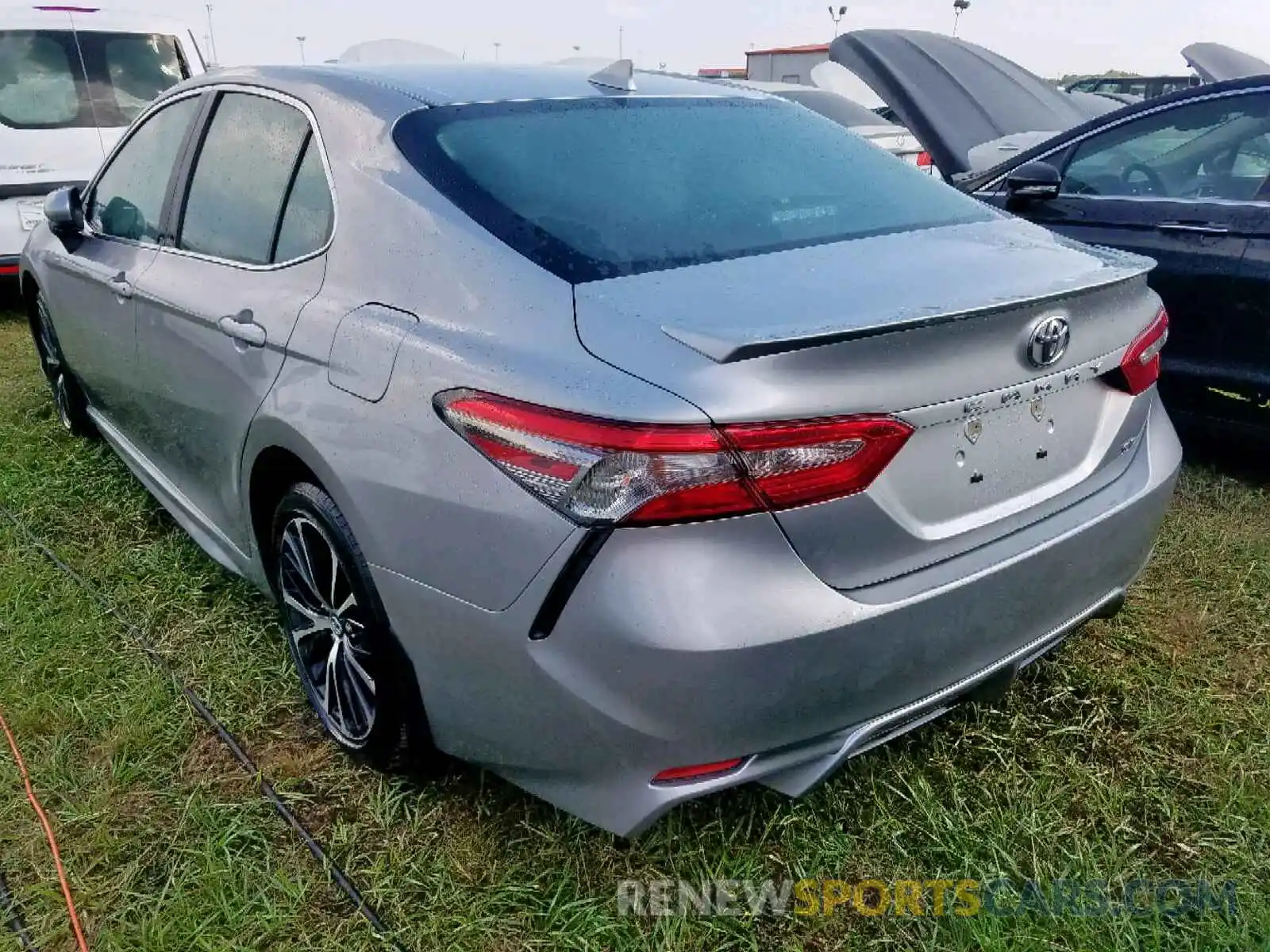 3 Photograph of a damaged car 4T1B11HKXKU208119 TOYOTA CAMRY 2019