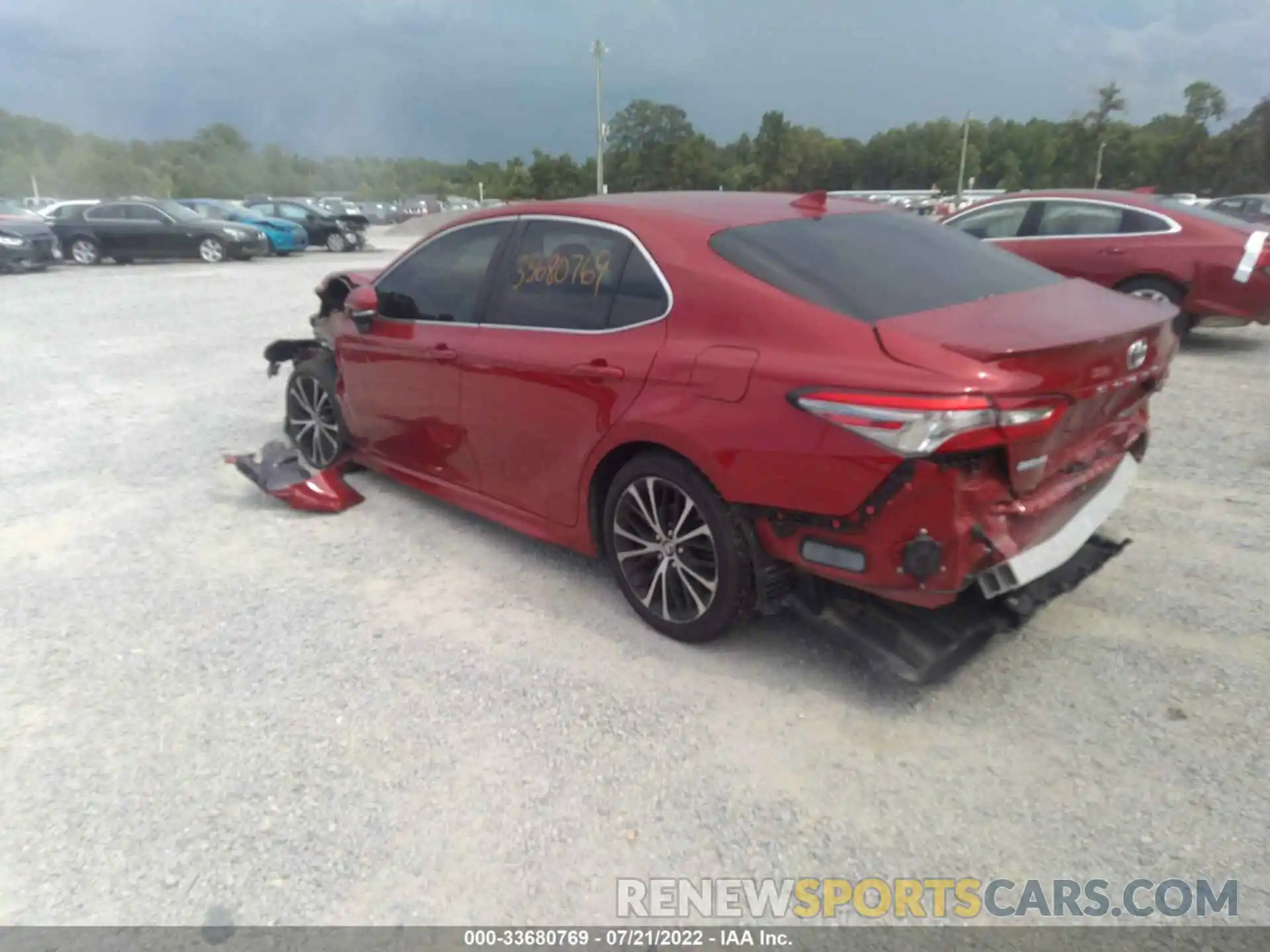 3 Photograph of a damaged car 4T1B11HKXKU211134 TOYOTA CAMRY 2019