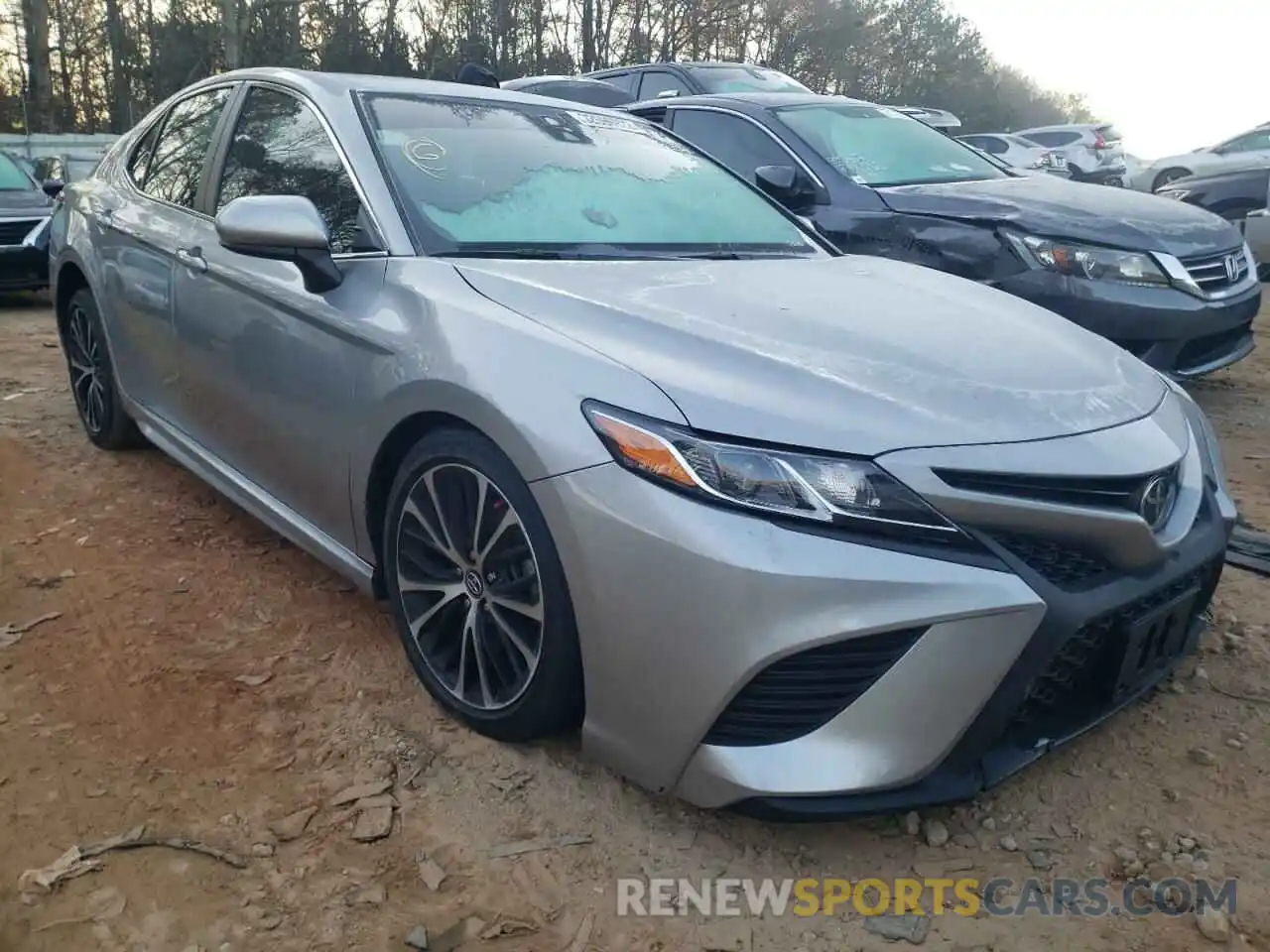 1 Photograph of a damaged car 4T1B11HKXKU212235 TOYOTA CAMRY 2019