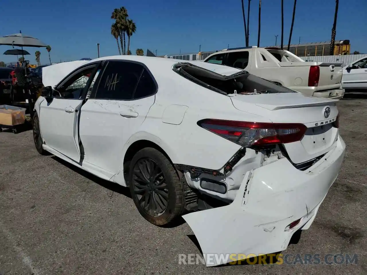 3 Photograph of a damaged car 4T1B11HKXKU212543 TOYOTA CAMRY 2019